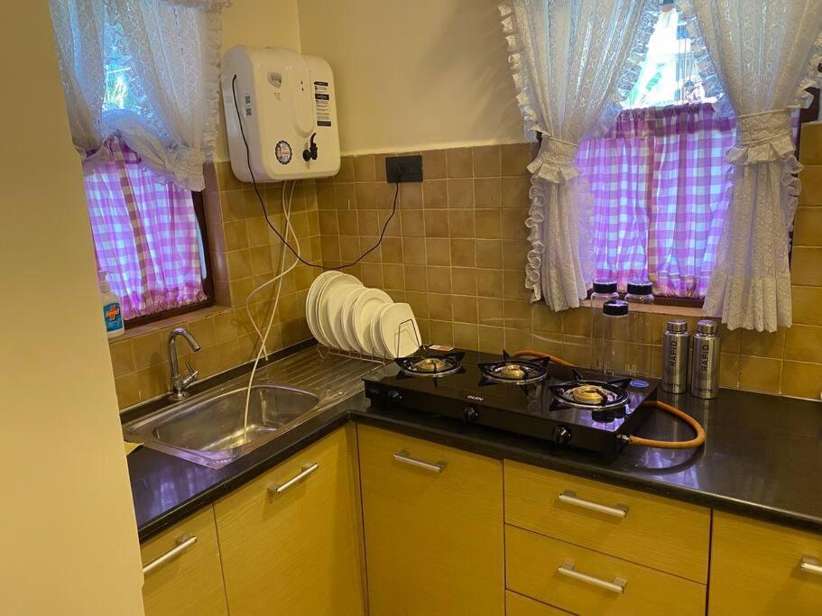 1 Bhk Luxury Beachside Homestay In South Goa บีตาลบาติม ภายนอก รูปภาพ